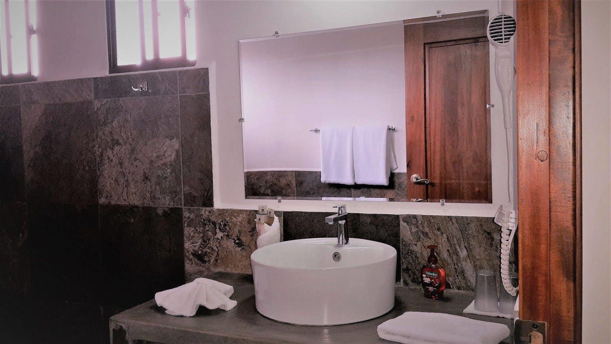 Hotel Jardin Garden De Granada Nicaragua Экстерьер фото